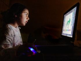 McAfee geeft kinderen les over risico's en gevaren van internet
